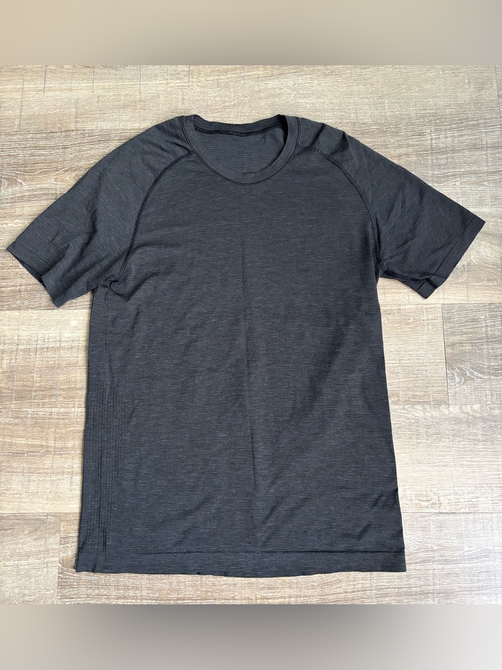 Lululemon Metal Vent Tech Short Sleeve Shirt